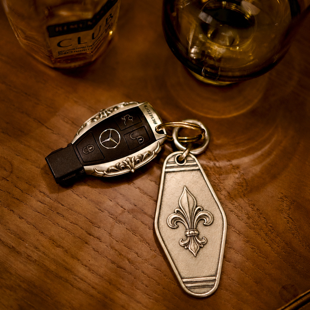 Royal Fleur Personalized Keychain