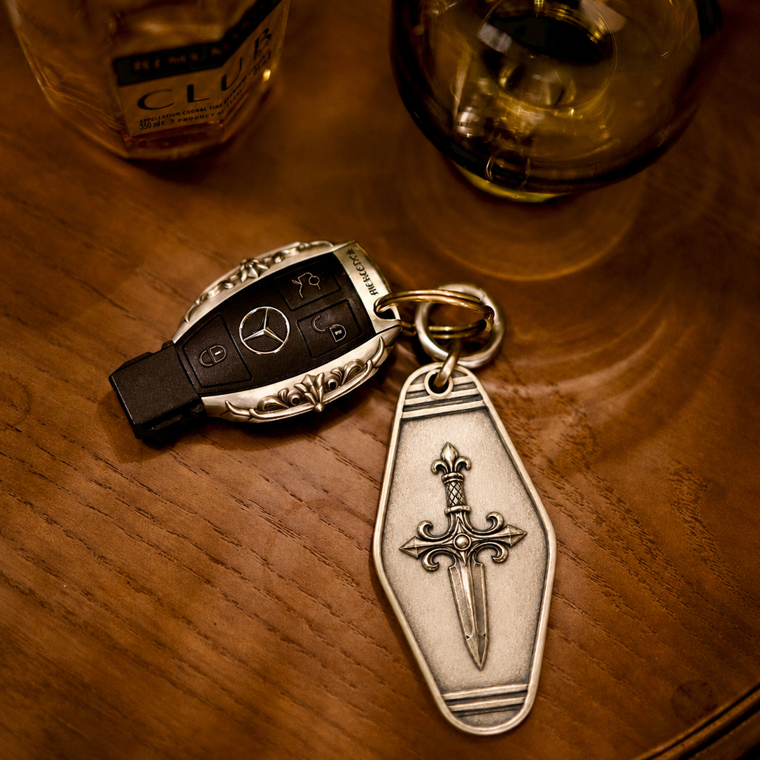 Knight’s Dagger Personalized Keychain